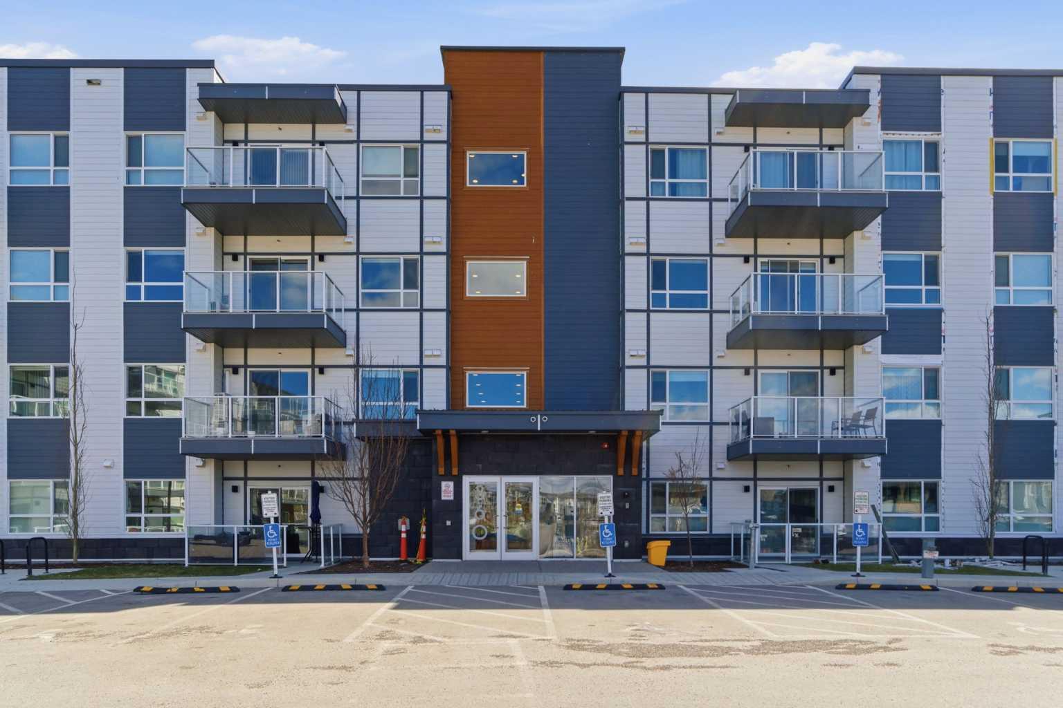 360 Harvest Hills Way NE 226