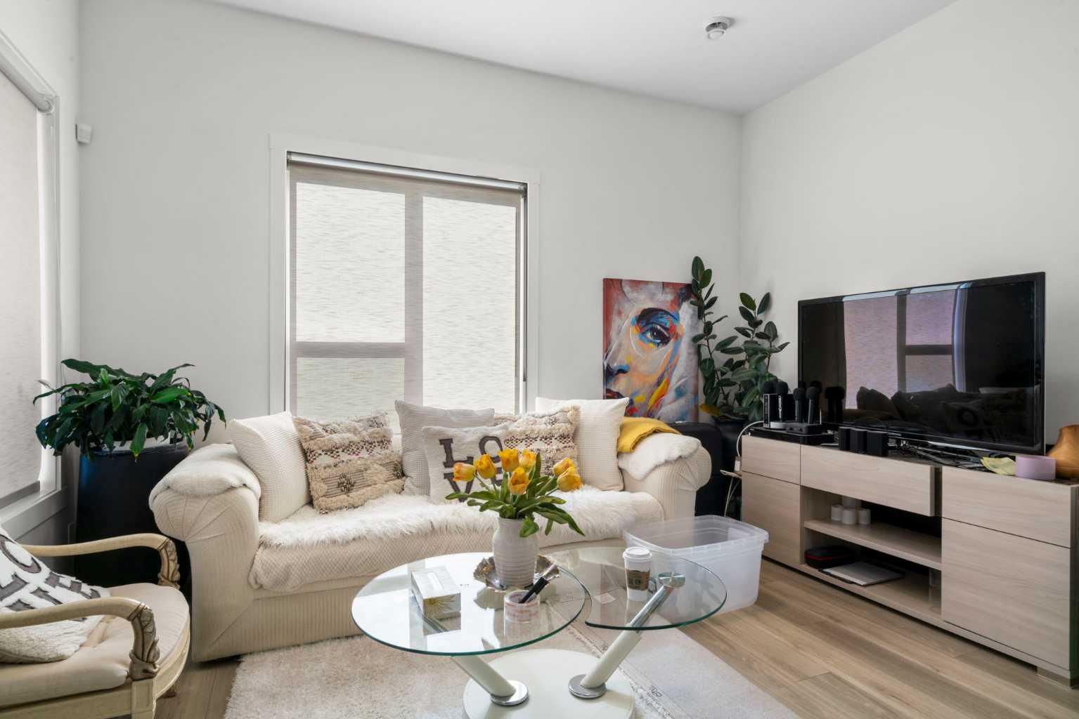 244 Sovereign Common SW