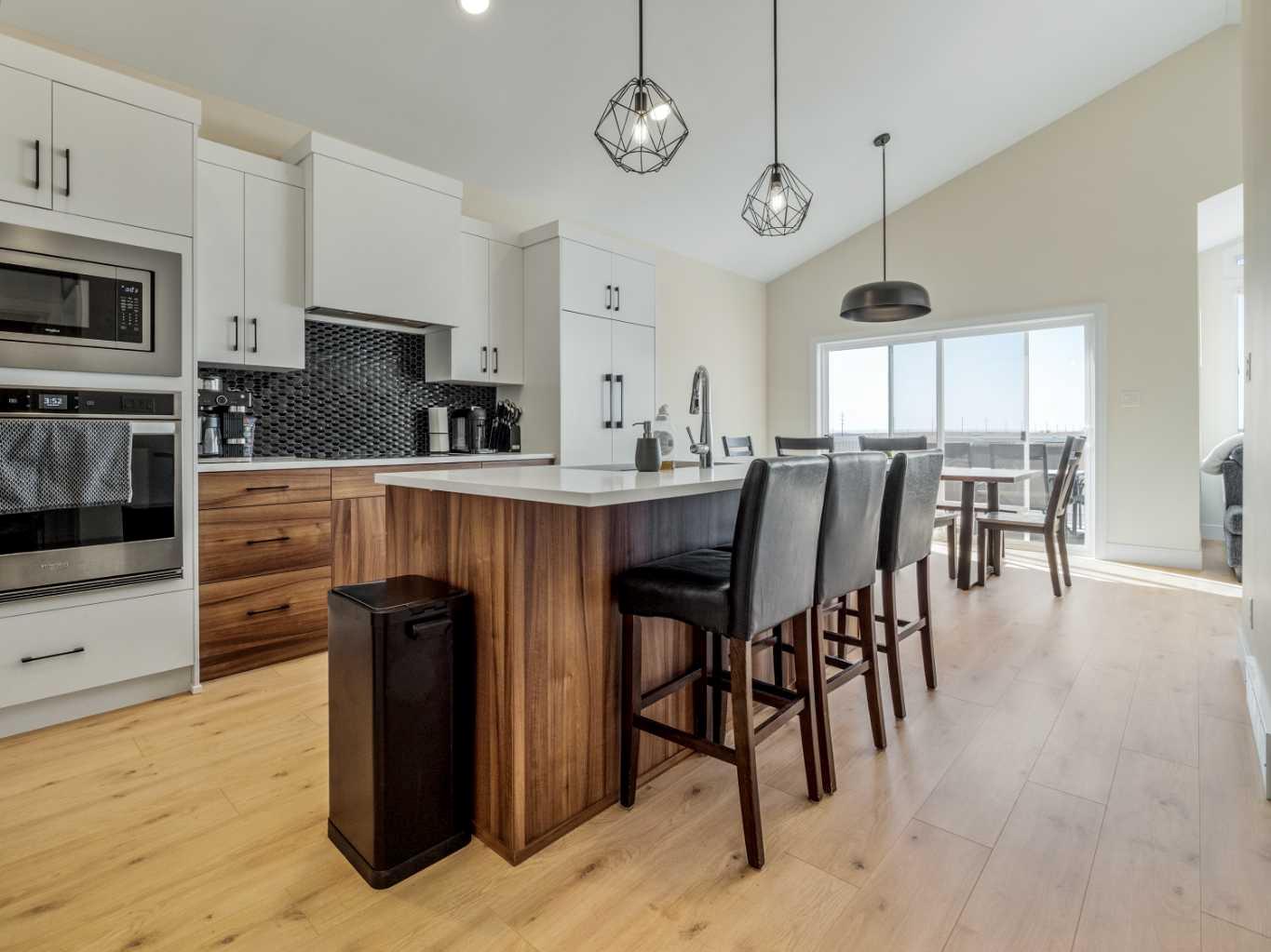 1108 Coalbrook Place W