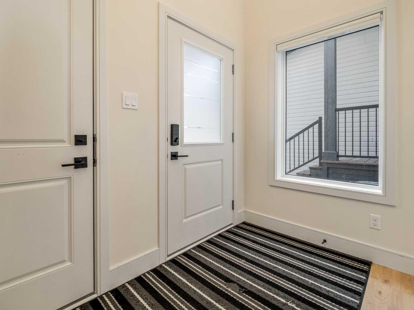 1108 Coalbrook Place W