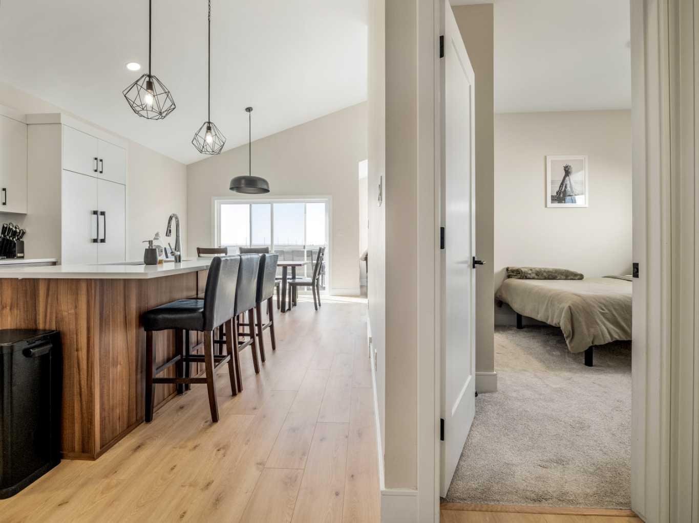 1108 Coalbrook Place W
