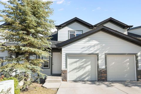 48 Panatella Villas NW Calgary AB T3K 0G6