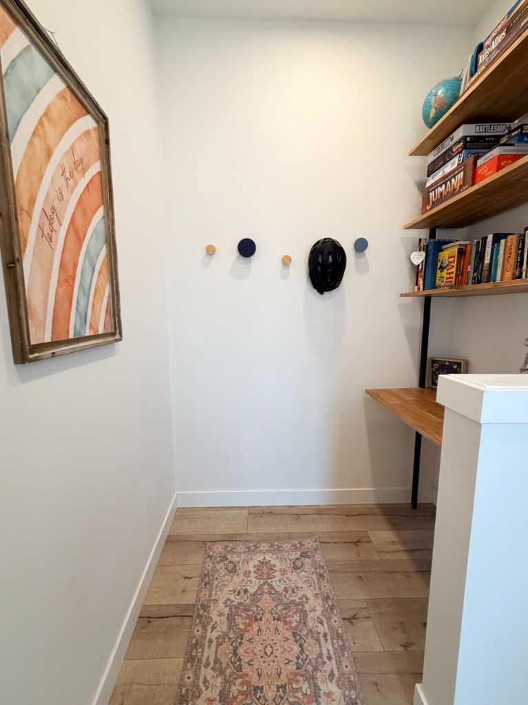 3125 39 Street NW 102