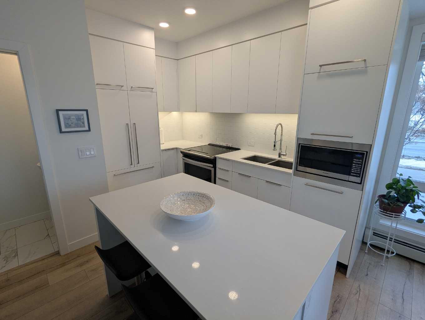 3125 39 Street NW 102