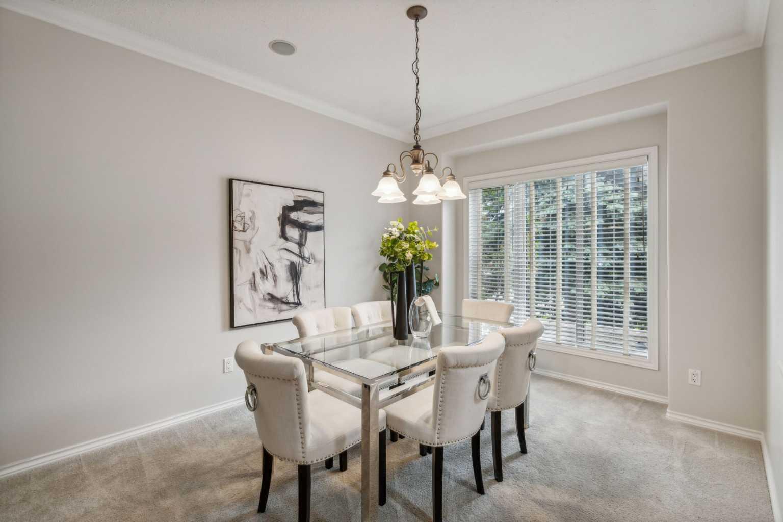 84 Evergreen Way SW