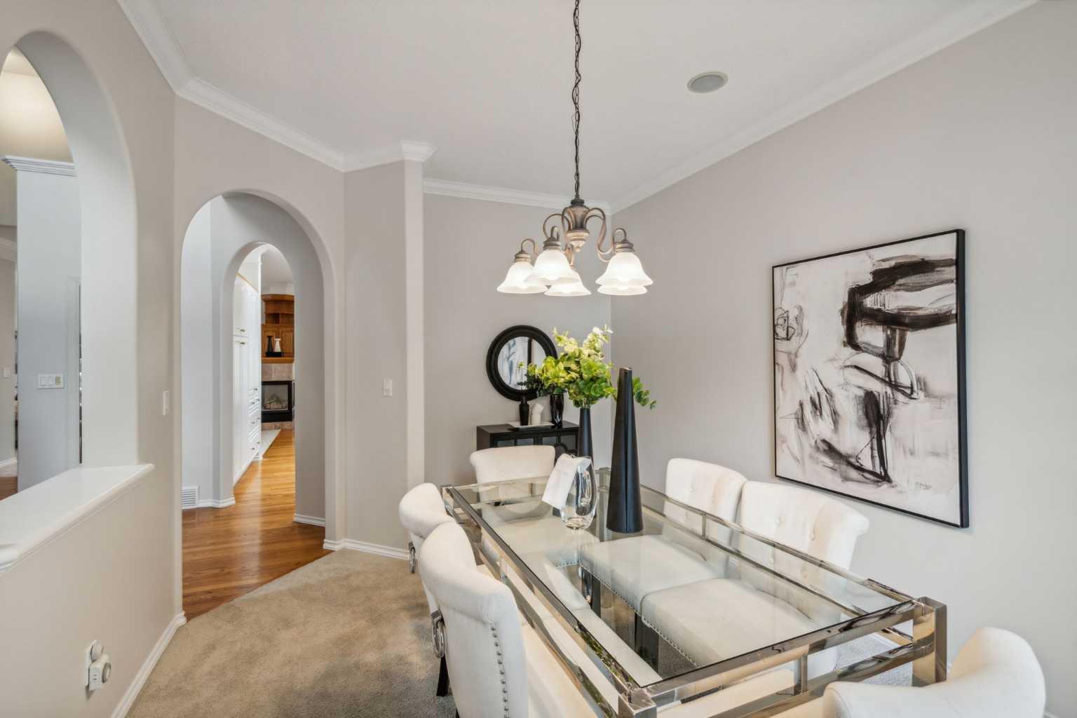 84 Evergreen Way SW