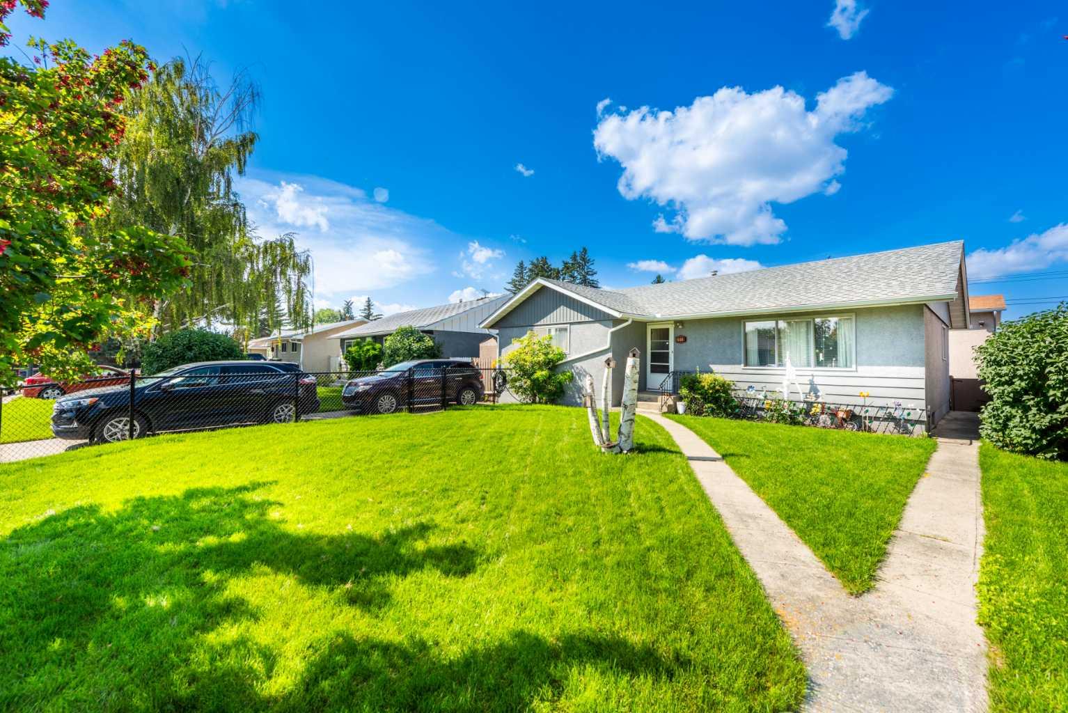 4518 Forman Crescent SE