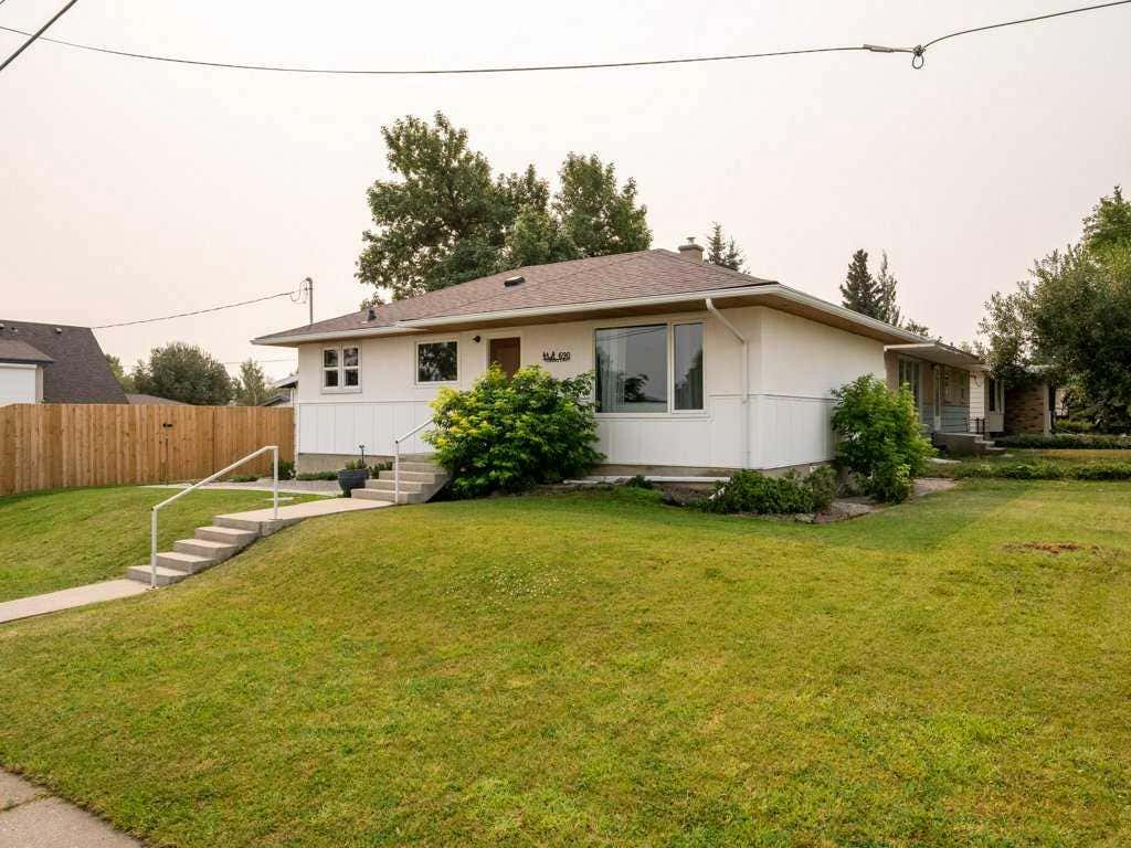 Photo of 690 Florence Street, Pincher Creek, AB T0K 1W0 (MLS # A2336203)