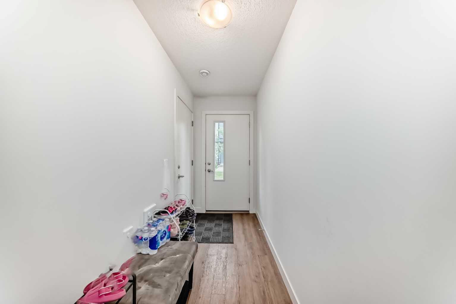 15 Evanscrest Park NW 208