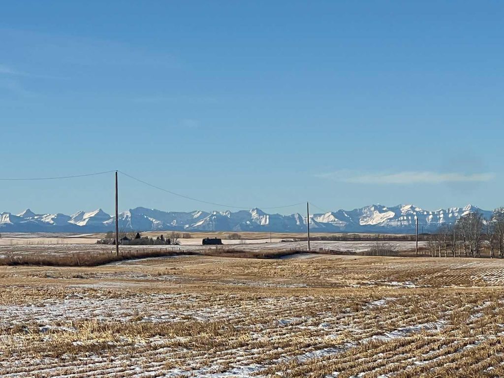 Photo of 338 ave E, Rural Foothills County, AB T1V 1N3 (MLS # A2295174)