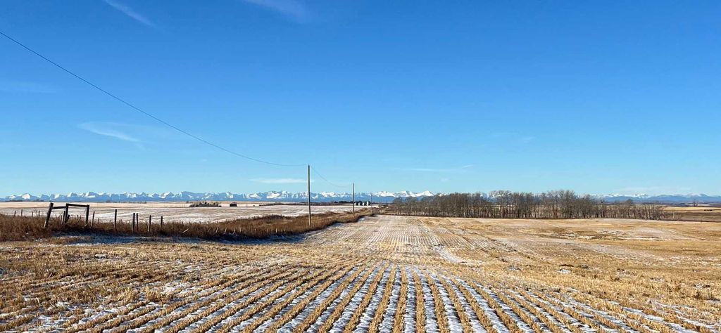Photo of 338 ave E, Rural Foothills County, AB T1V 1N3 (MLS # A2295174)