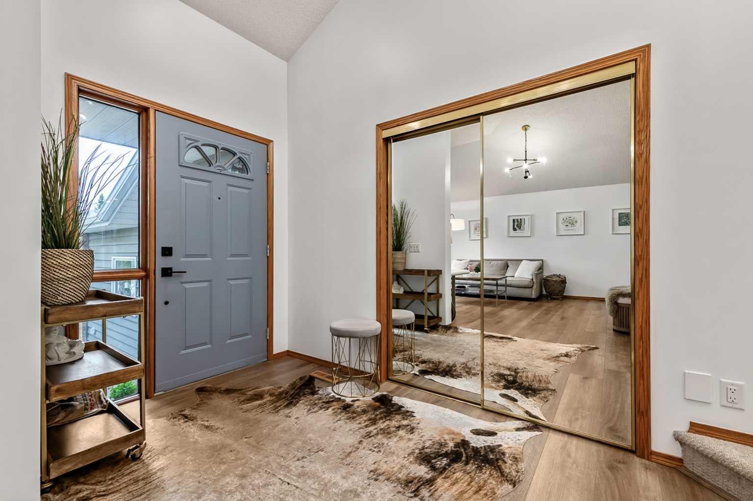 16 Evergreen Gardens SW