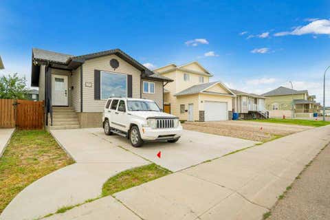 Photo of 190 Ranchlands Boulevard NE, Medicine Hat, AB T1C 0E3 (MLS # A2328918)