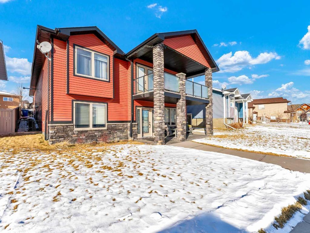 Photo of 108 Ranchman Place NE, Medicine Hat, AB T1C 0E3 (MLS # A2282848)