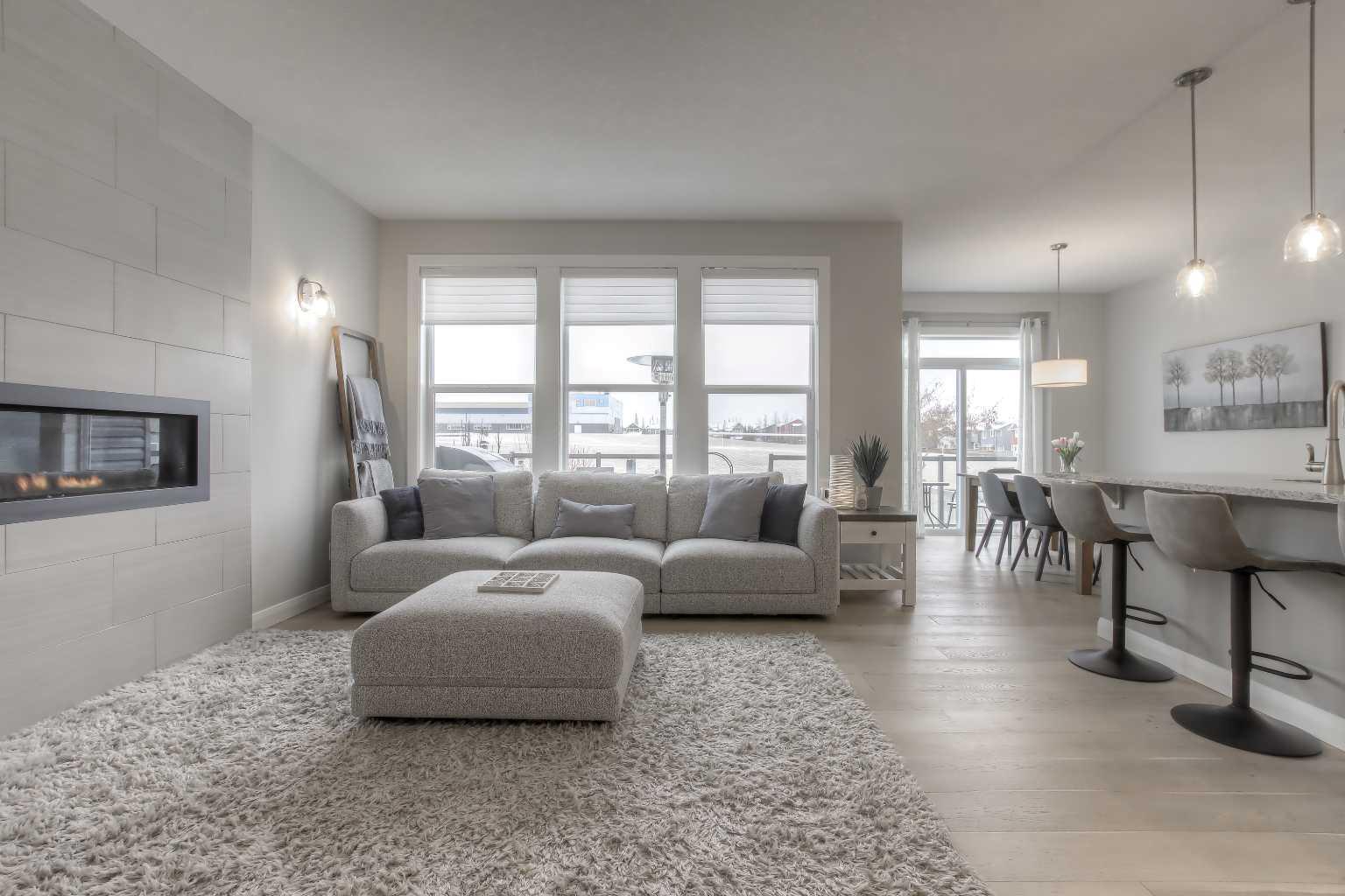 54 Silverado Plains Common SW