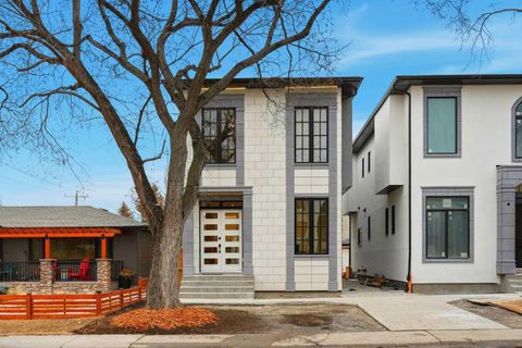 134 Lissington Drive SW Calgary AB T3E 5E3