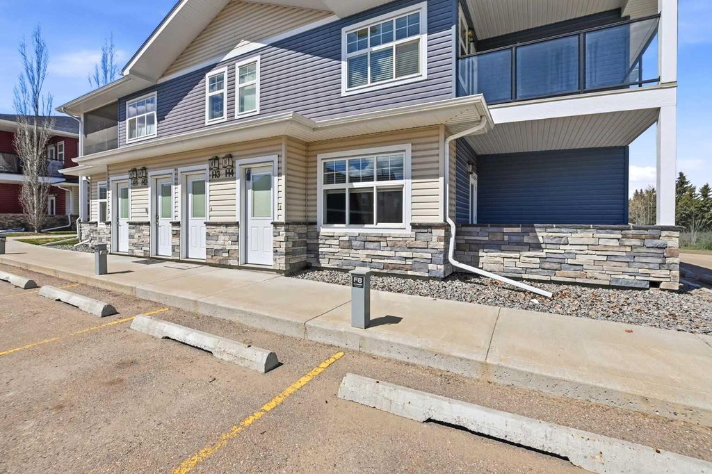 Photo of 5300 Vista Trail #H4, Blackfalds, AB T4M 0L8 (MLS # A2308795)