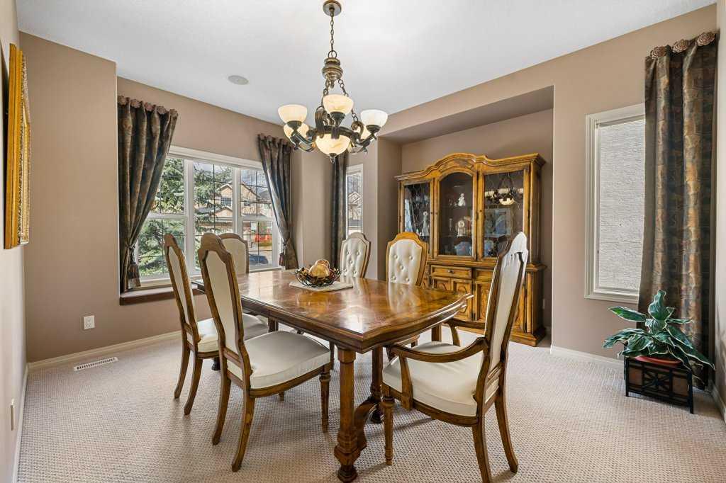 9 Tuscany Glen Way NW