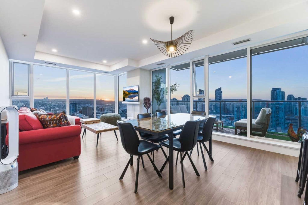 Photo of 930 16 Avenue SW #2402, Calgary, AB T2R 1C2 (MLS # A2309358)