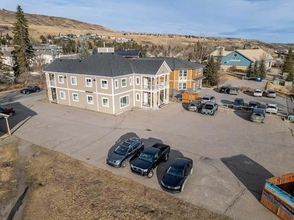 Photo of 307 1 Street E #3 &amp; 4, Cochrane, AB T4C 1Z3 (MLS # A2335058)