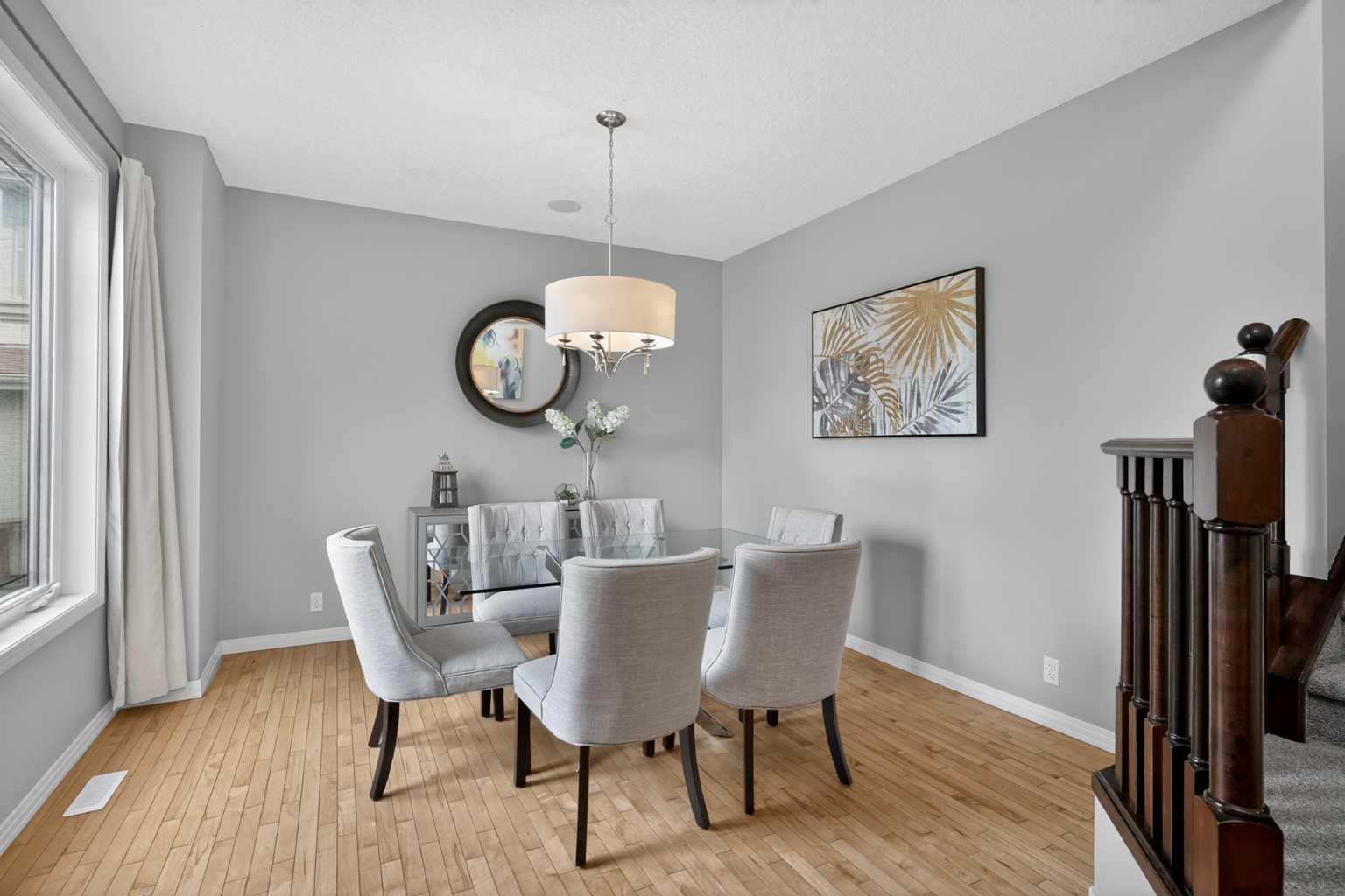 125 Cranleigh Park SE