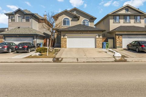 Photo of 19 Saddleland Drive, Calgary, AB T3J 5J3 (MLS # A2301028)