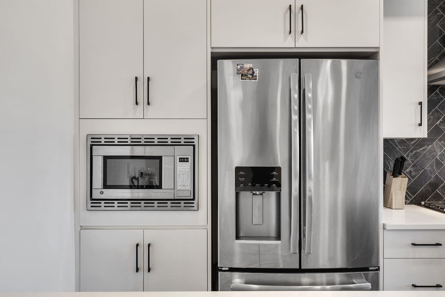 516 Greenbriar Common NW