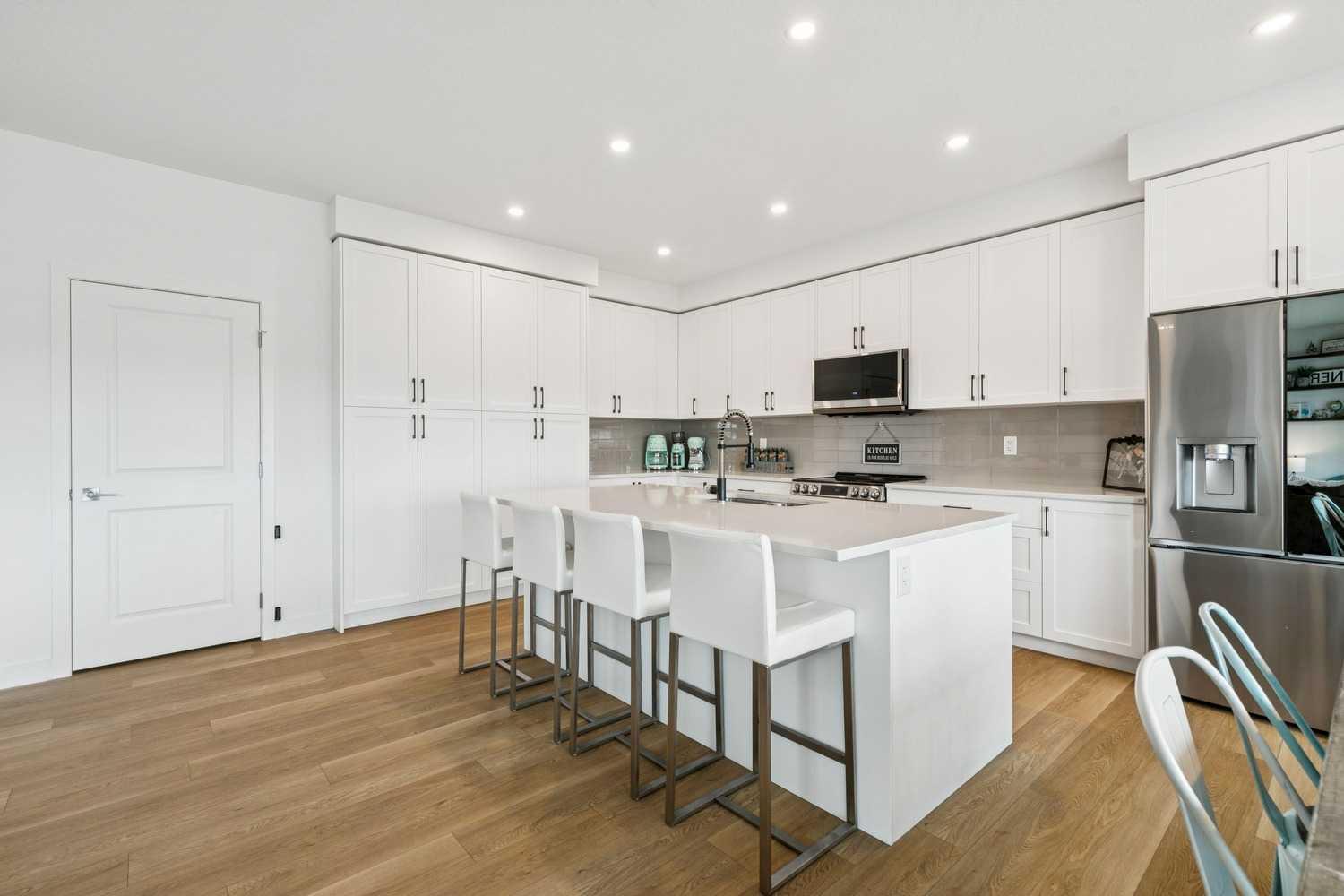 178 Baneberry Way SW