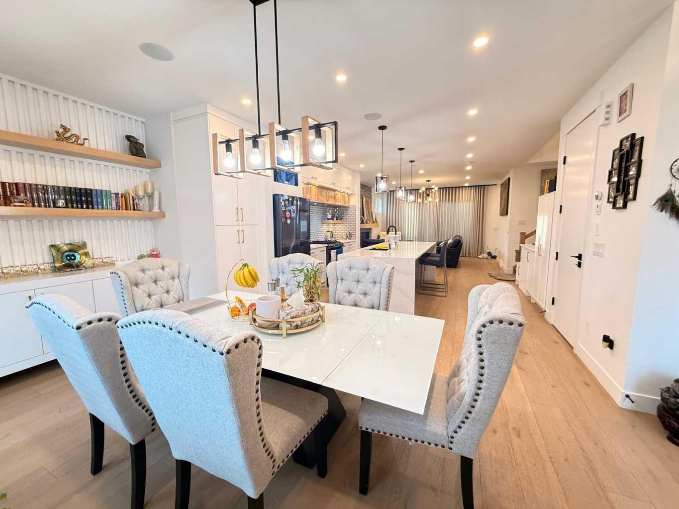 103 Hartford Road NW