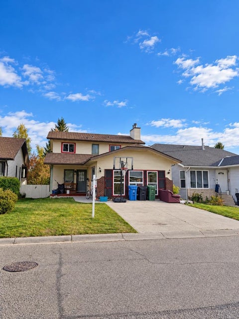 Photo of 180 Hawkhill Way NW, Calgary, AB T3G 3H1 (MLS # A2349222)