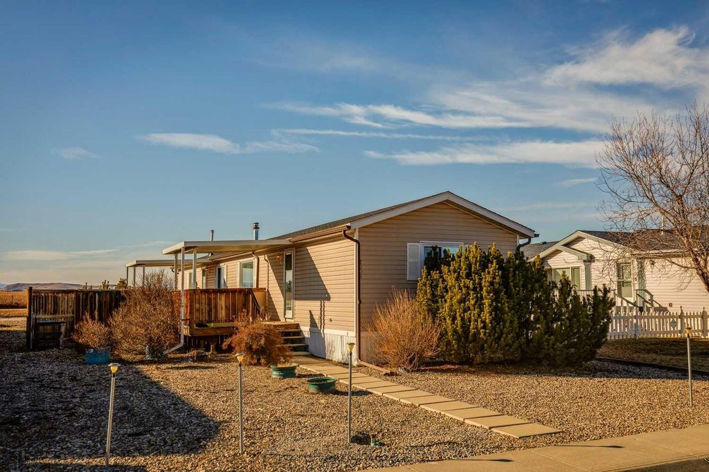 Photo of 1909 29 Avenue, Nanton, AB T0L 1R0 (MLS # A2283385)