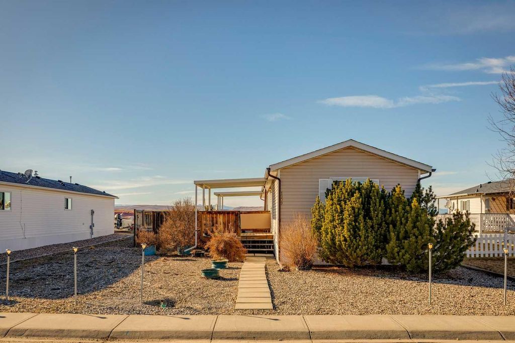 Photo of 1909 29 Avenue, Nanton, AB T0L 1R0 (MLS # A2283385)