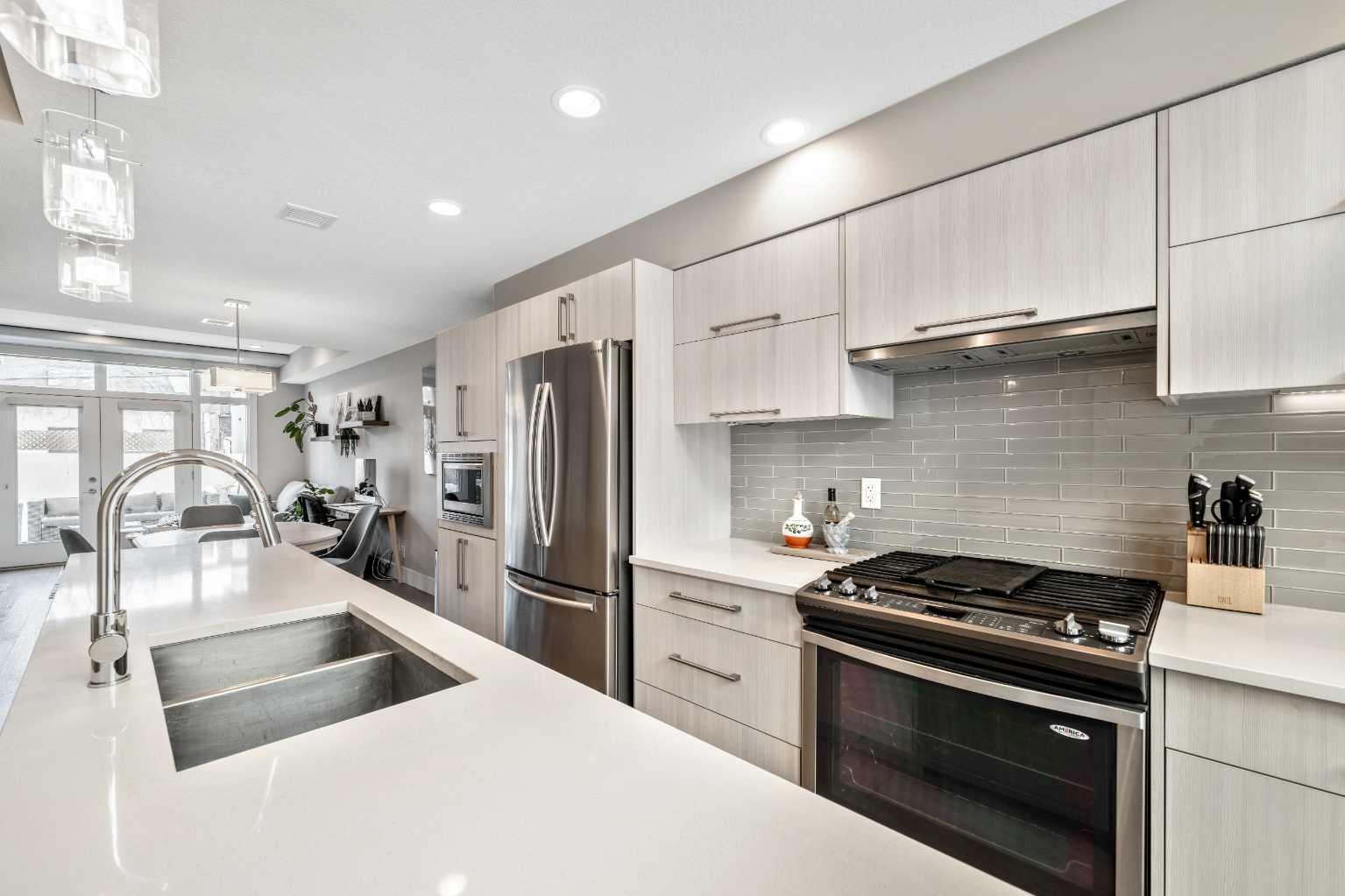 1611 28 Avenue SW 308