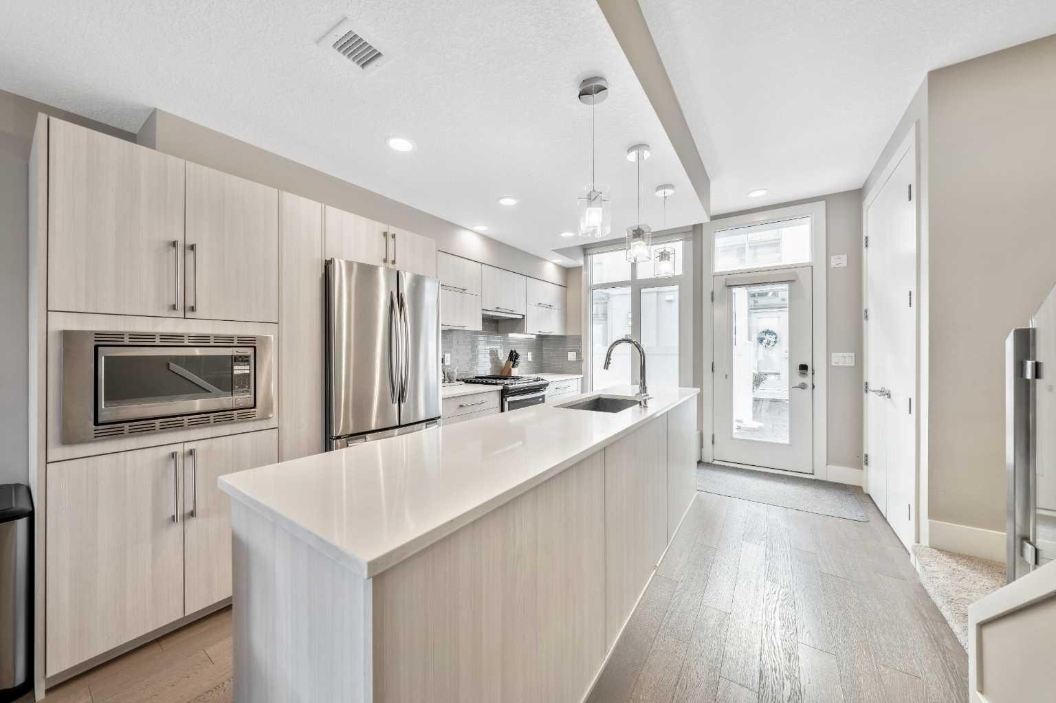 1611 28 Avenue SW 308