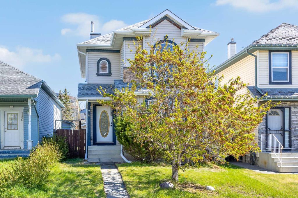 Photo of 176 Arbour Grove Close NW, Calgary, AB T3G 4J2 (MLS # A2312447)