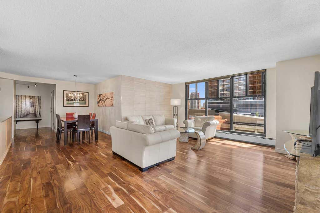 Photo of 1100 8 Avenue SW #604, Calgary, AB T2P 3T9 (MLS # A2304355)