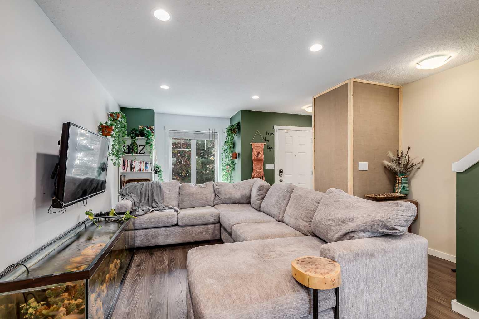 2400 Ravenswood View SE 1307