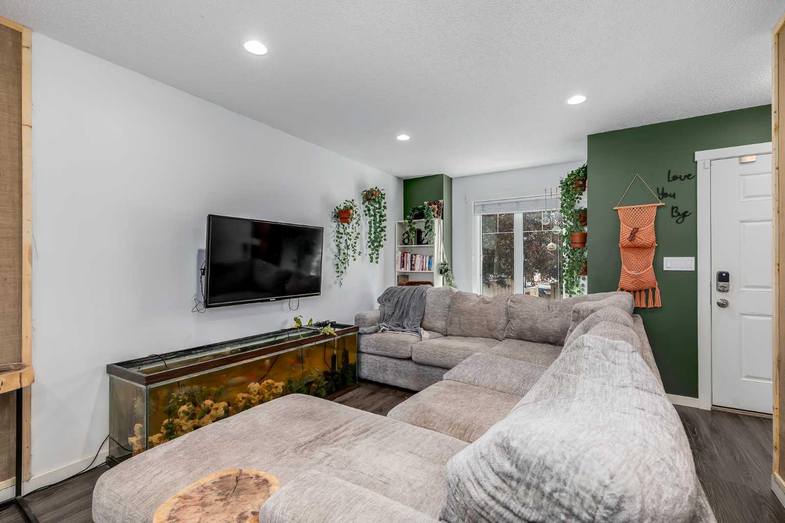 2400 Ravenswood View SE 1307