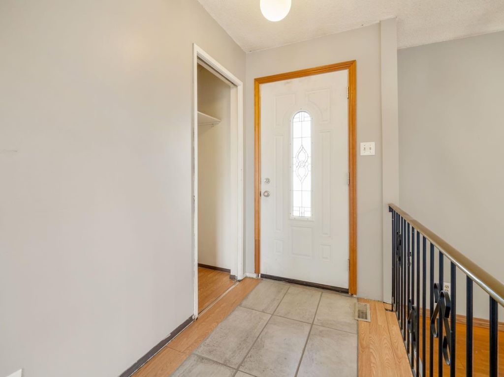 Photo of 450 4 Avenue E, Cardston, AB T0K 0K0 (MLS # A2285358)