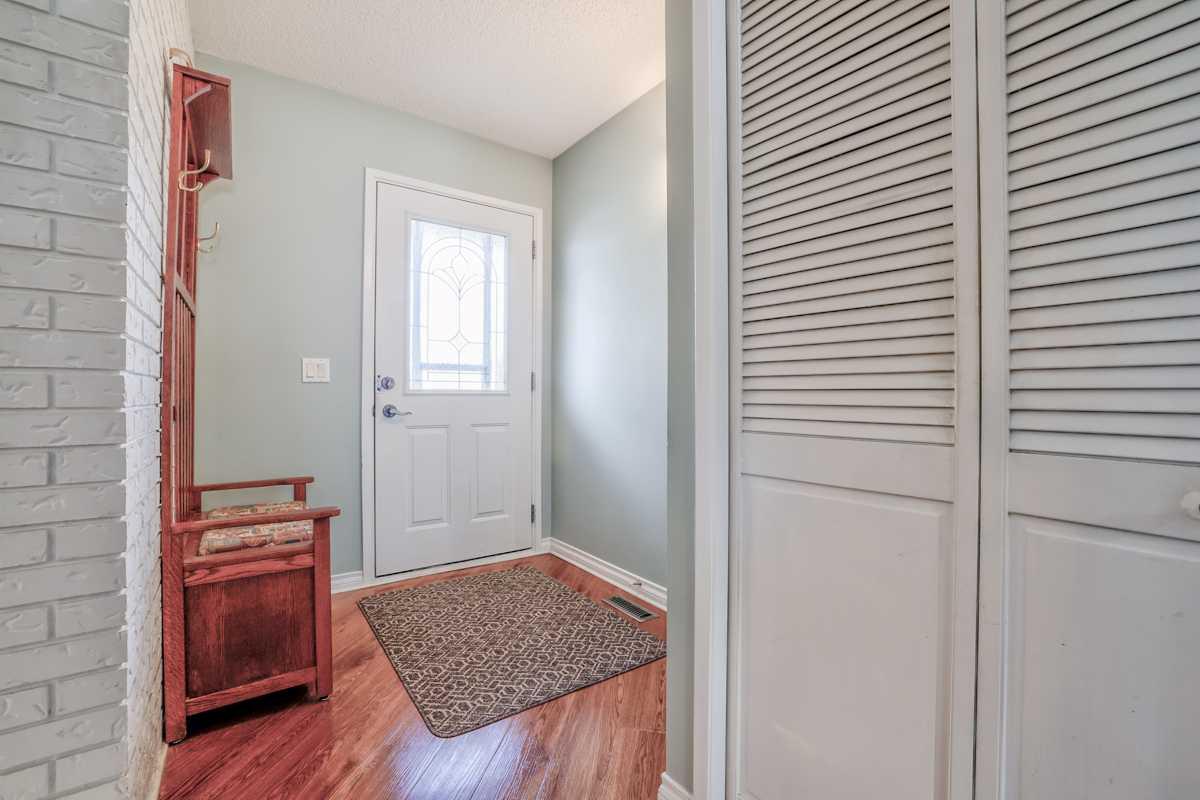 232 Templeside Circle NE