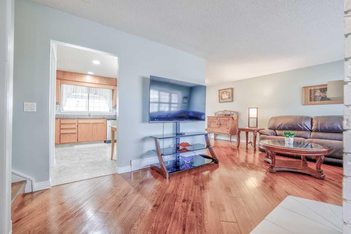 232 Templeside Circle NE