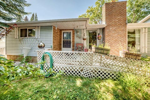 Photo of 350 Silver Ridge Crescent NW, Calgary, AB T3B 3T5 (MLS # A2333459)