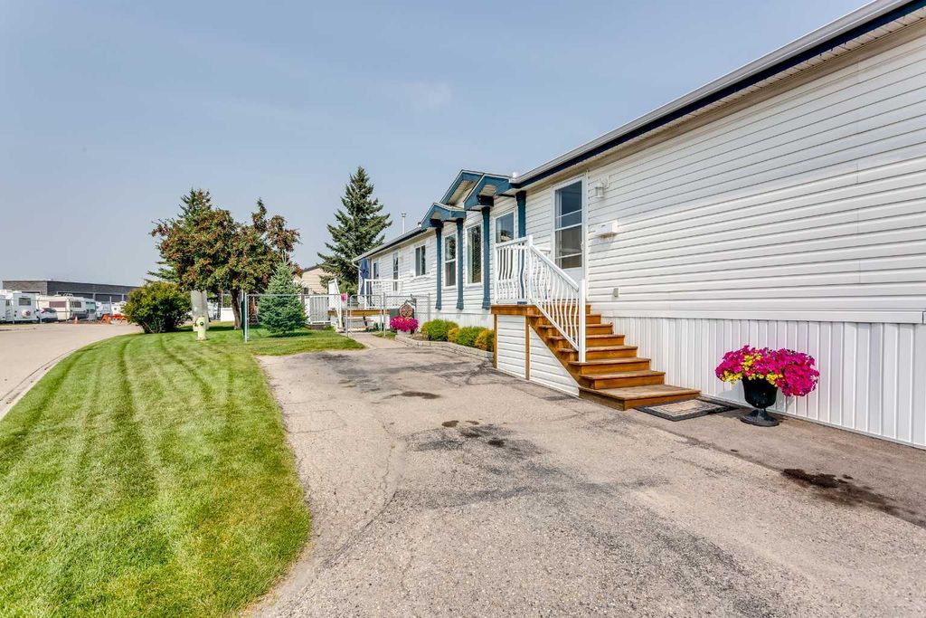 Photo of 99 Arbour Lake Road NW #287, Calgary, AB T3G 4E4 (MLS # A2301889)