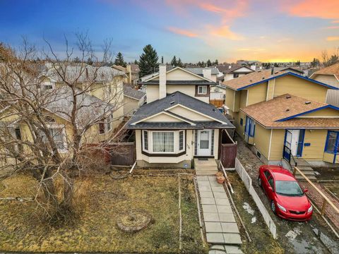 Photo of 336 Whitworth Way NE, Calgary, AB T1Y 6E4 (MLS # A2263984)