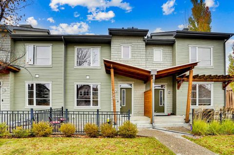 175 Chapalina Square SE Calgary AB T2X 0L5