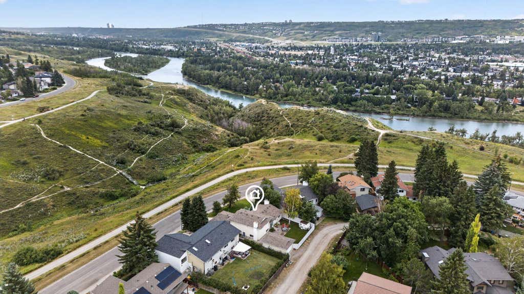 Photo of 224 Silver Crest Drive NW, Calgary, AB T3B 3A4 (MLS # A2335211)