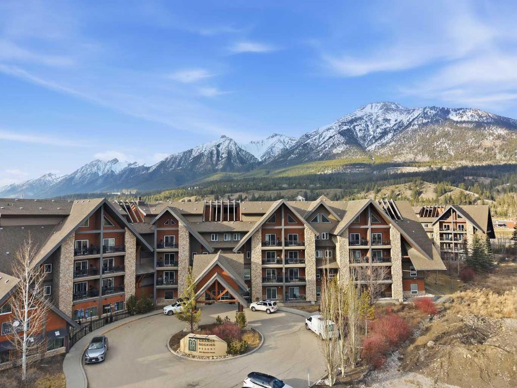 Photo of 901 Mountain Street #401, Canmore, AB T1W 0C9 (MLS # A2300172)