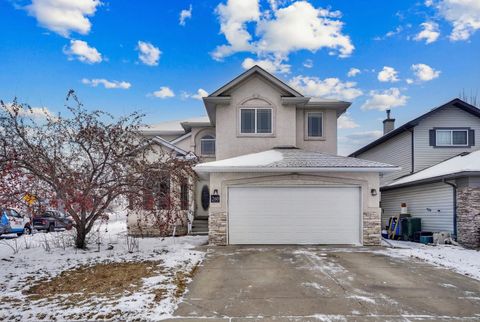 240 Cove Drive Chestermere AB T1X 1E5