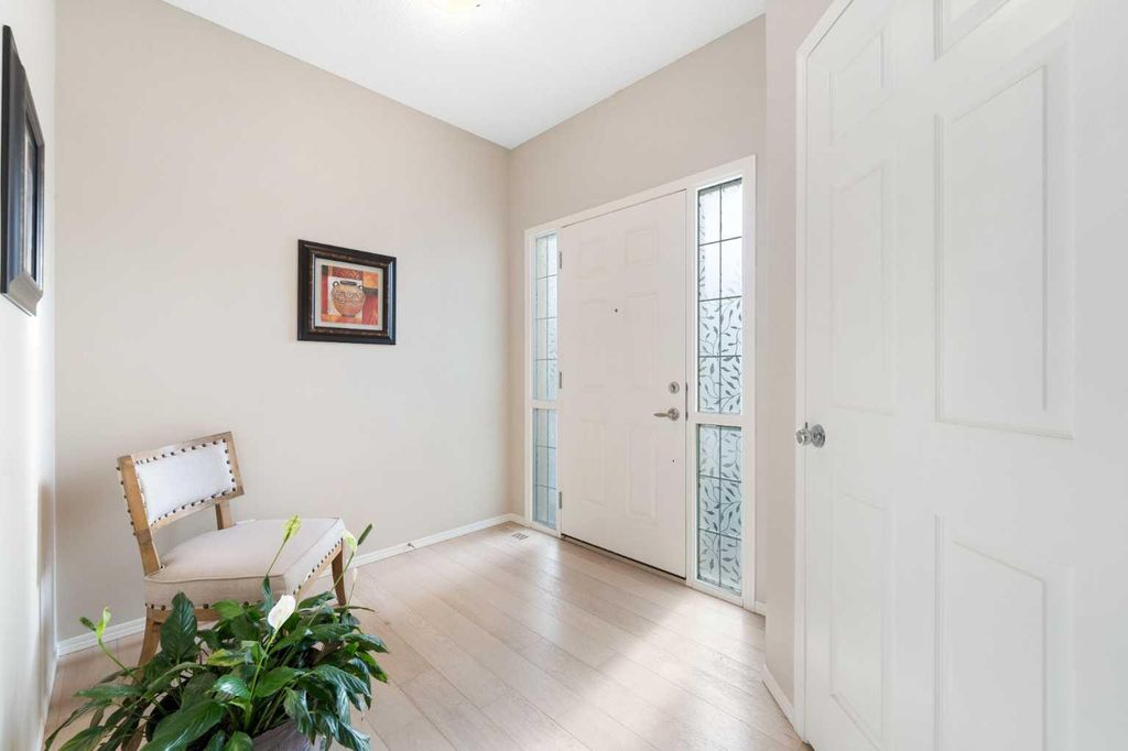 Photo of 185 Auburn Glen Circle SE, Calgary, AB T3M 0K8 (MLS # A2287037)