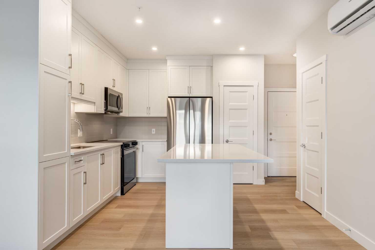 81 Arbour Lake View NW 1203